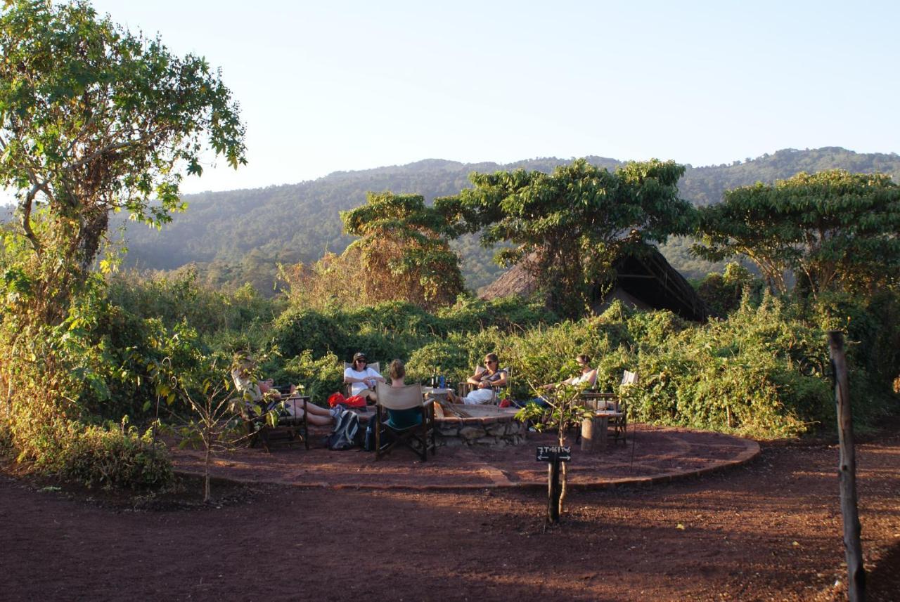 Crater Forest Tented Lodge คาราทู ภายนอก รูปภาพ