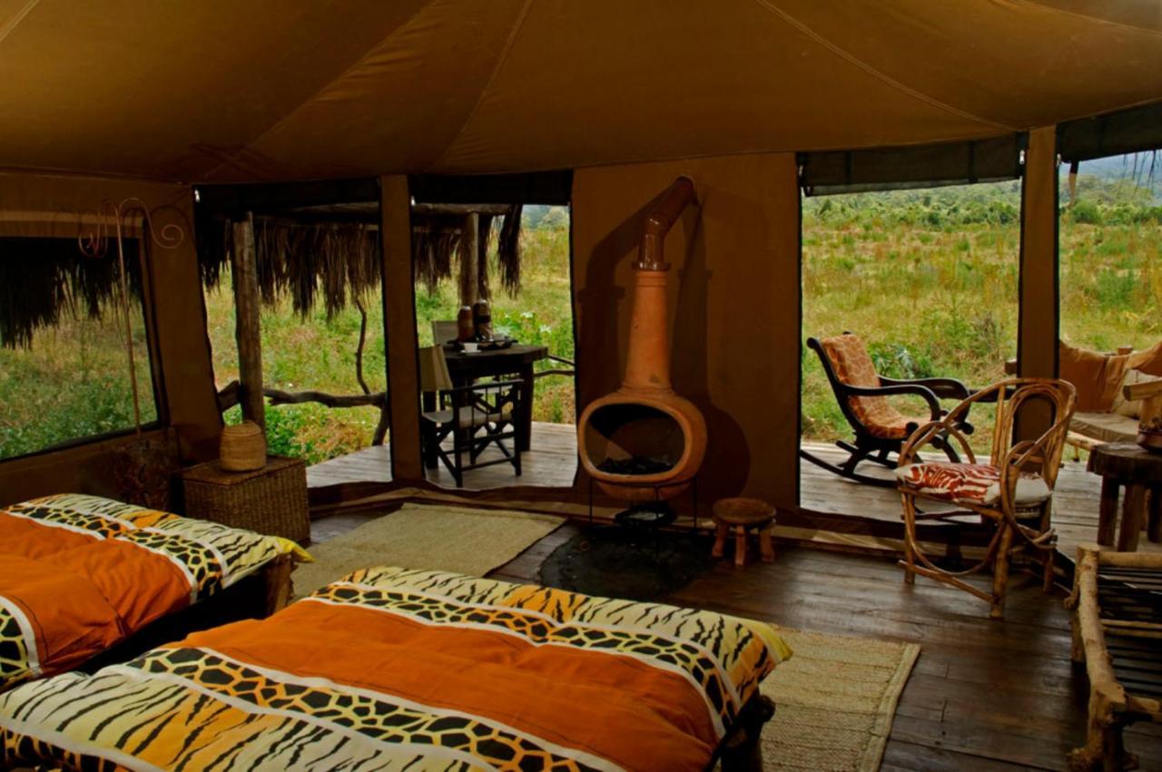 Crater Forest Tented Lodge คาราทู ภายนอก รูปภาพ
